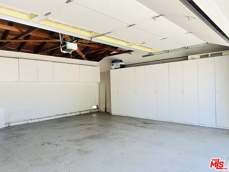 24021 Welby Way — Photo 13
