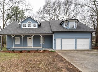 454 Taylor Dr SE, Smyrna, GA 30080