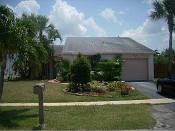 1st image of 16790 Redwood Way