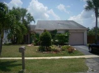 16790 Redwood Way, Weston, FL 33326