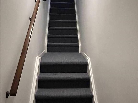 2nd image of 179 Avenue Rd Floor 2