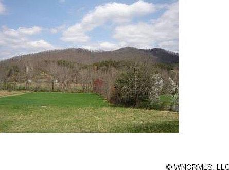 1st image of 15 Horseshoe Trl