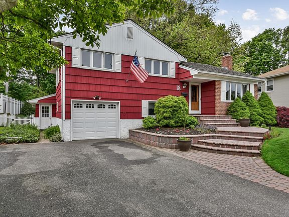 3rd image of 18 Margaret Dr