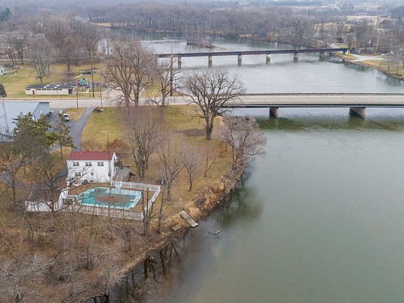 4th image of 309 South Brg