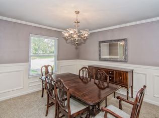 113 Royal Oaks Dr, Ballwin, MO 63021