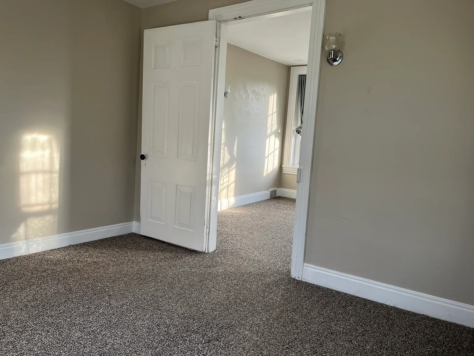 2441 State Highway 100 — Photo 3