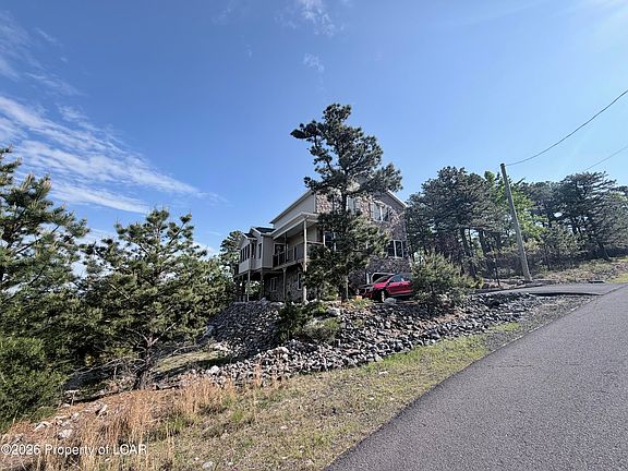 2nd image of 532 Buck Mountain Blvd