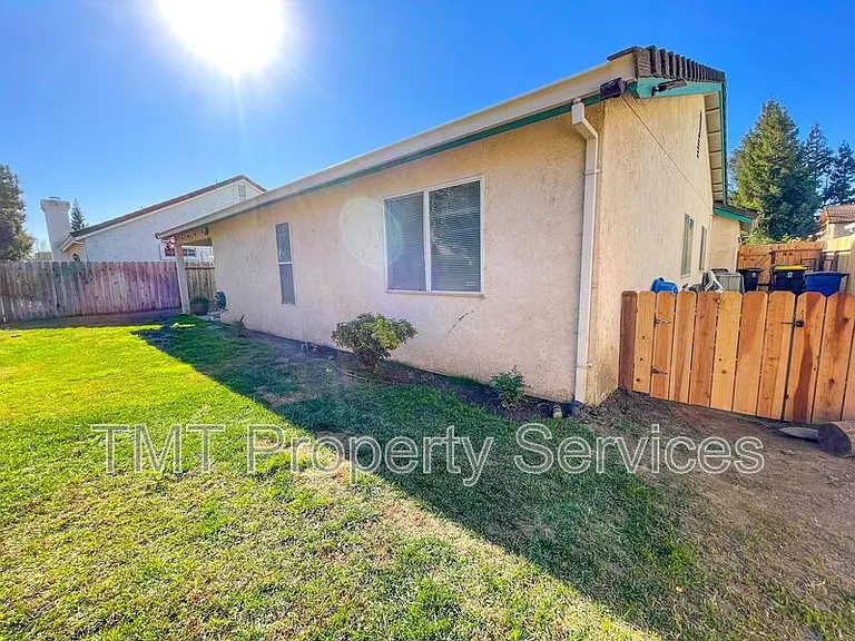 9424 Blackswain Pl — Photo 20
