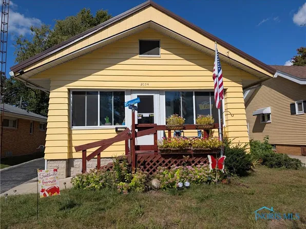 2054 Loxley Rd, Toledo, OH 43613