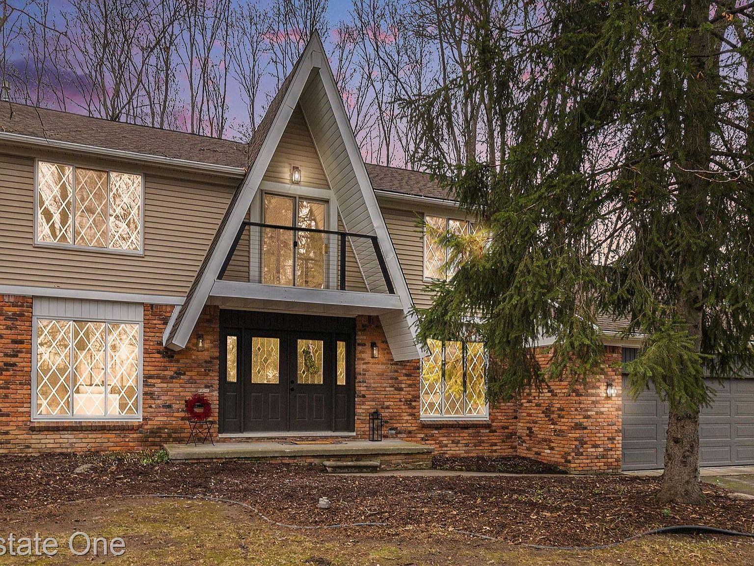 8893 S Christine Dr, Brighton, MI 48114 | Zillow