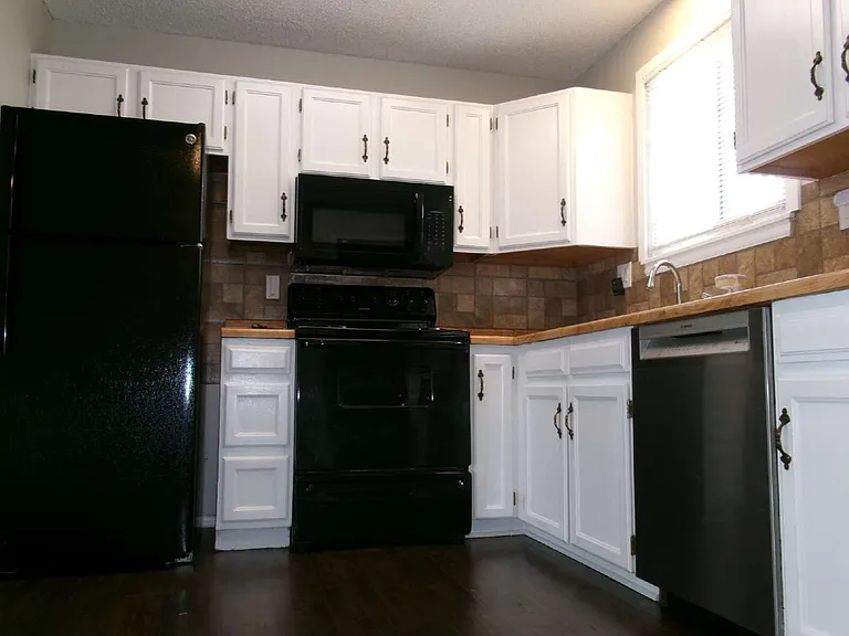 950 Nolte Dr W — Photo 4