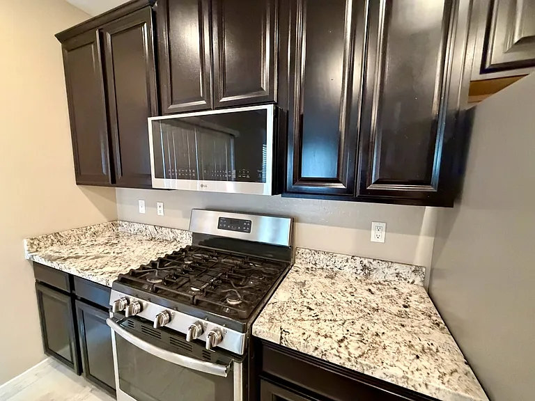 4536 Lafontaine Ct #1080 — Photo 13