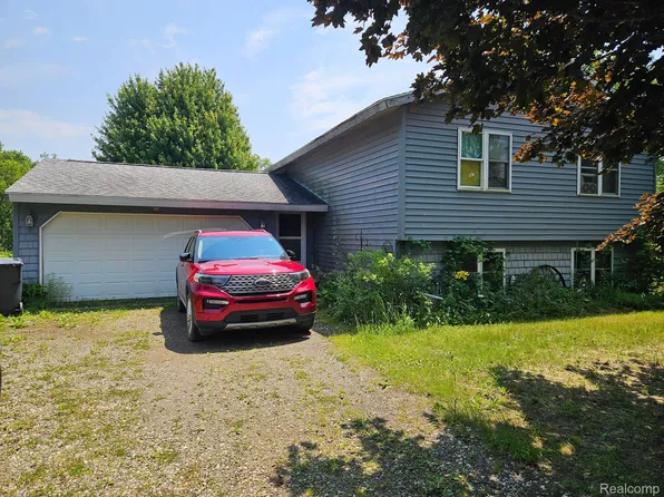 2451 Jason Ct, Attica, MI 48412