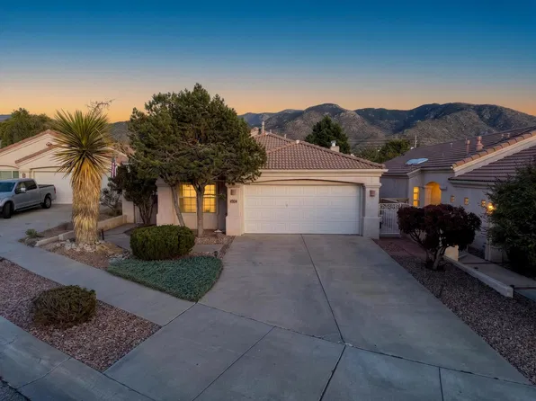 4904 Skyline View Ct NE, Albuquerque, NM 87111