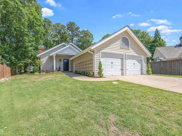 1526 Woodland Ct, Gainesville, GA 30501