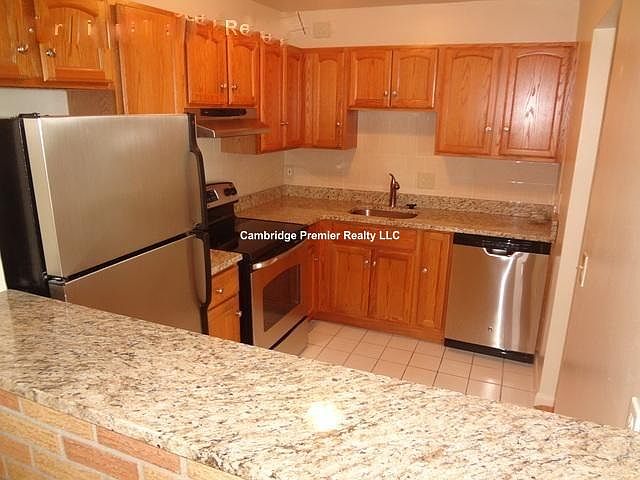 2nd image of 425 Broadway APT 4
