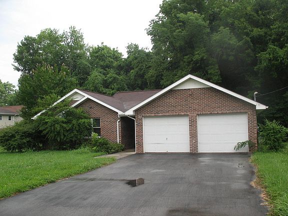 4th image of 287 Herndon St