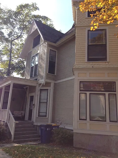 103 Lafayette Ave SE #103