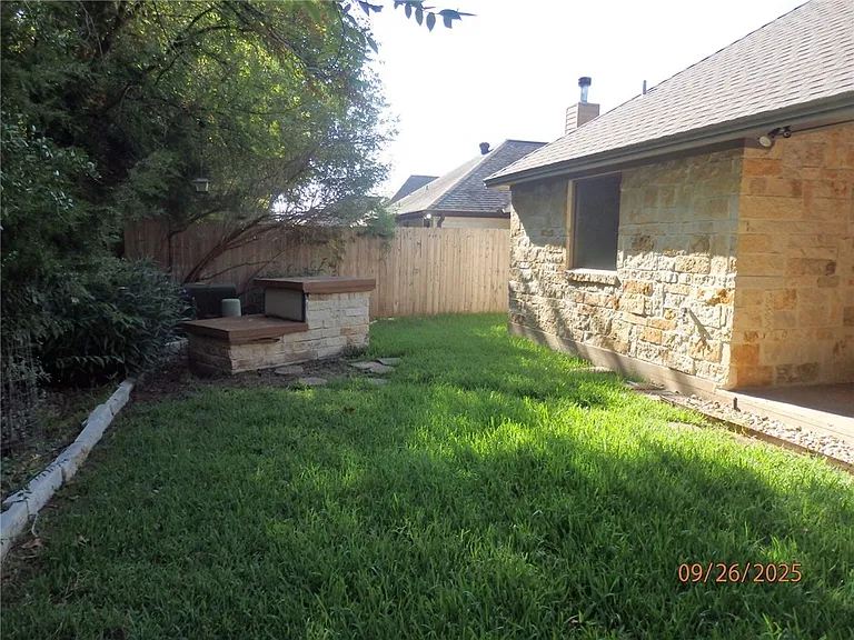 3717 Dove Crossing Ln — Photo 23