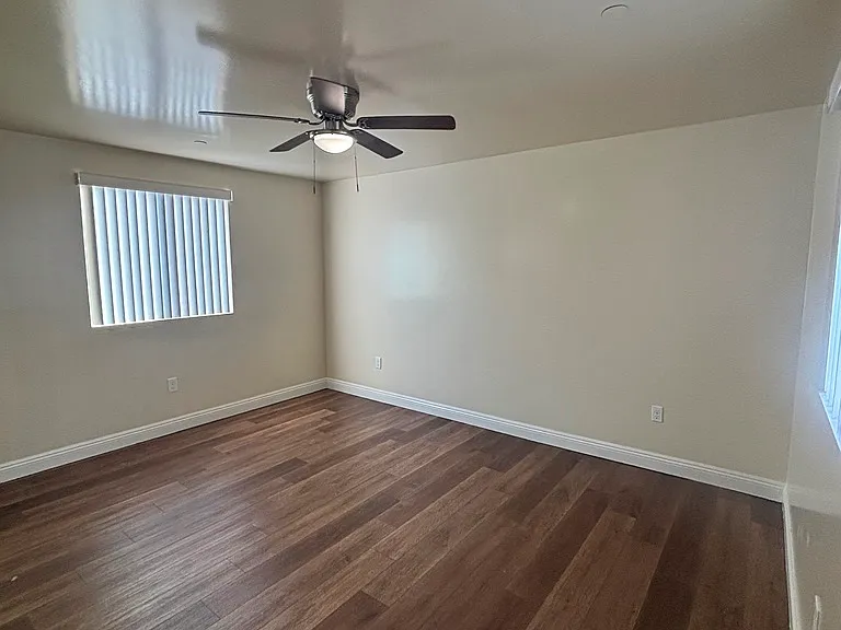 9031 S Avalon Blvd — Photo 11