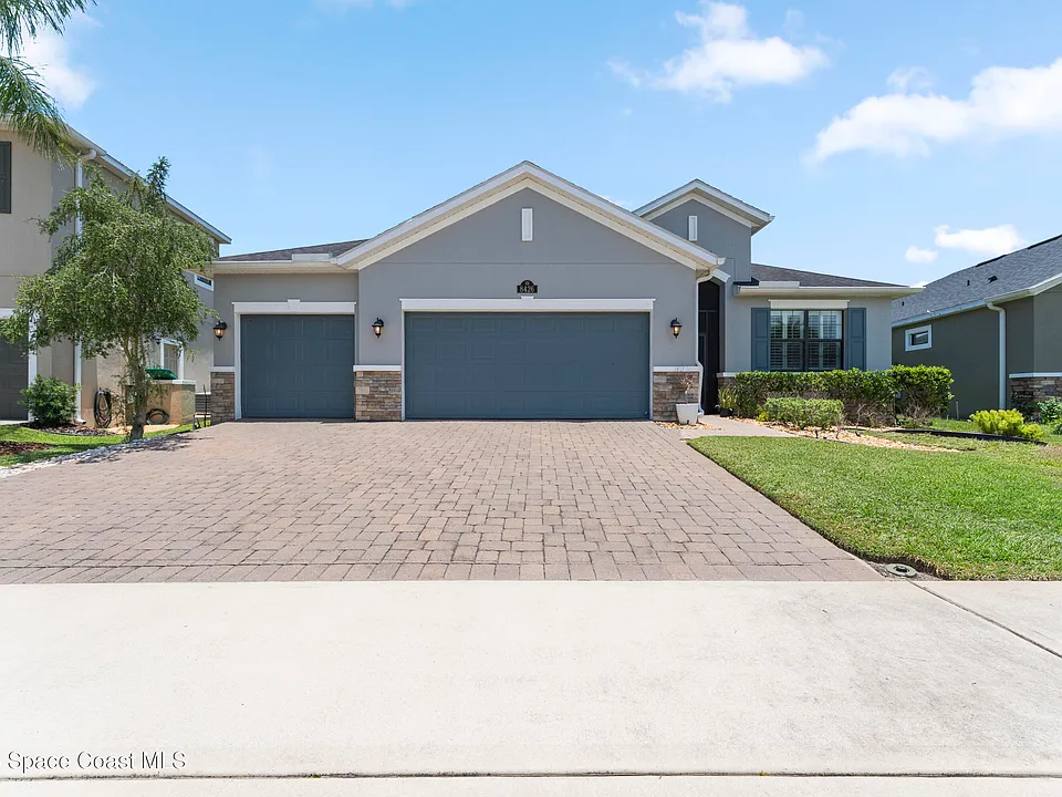 8426 Stalwart Cir