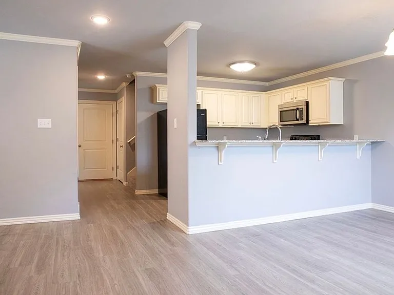 1316 N Sicily Ln — Photo 4