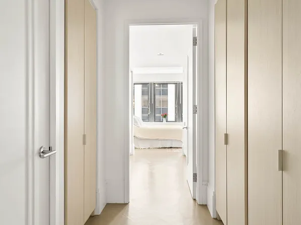 101 Wall Street image 6 of 19