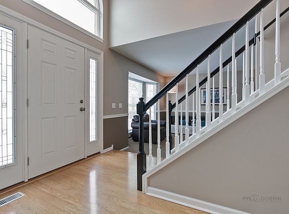 2nd image of 4065 Peartree Dr