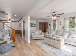 920 Bray Ave, Laurel, NY 11948