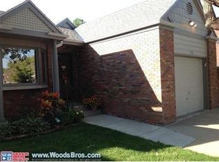 7133 Stony Ridge Rd, Lincoln, NE 68507