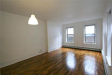 Rented by R New York