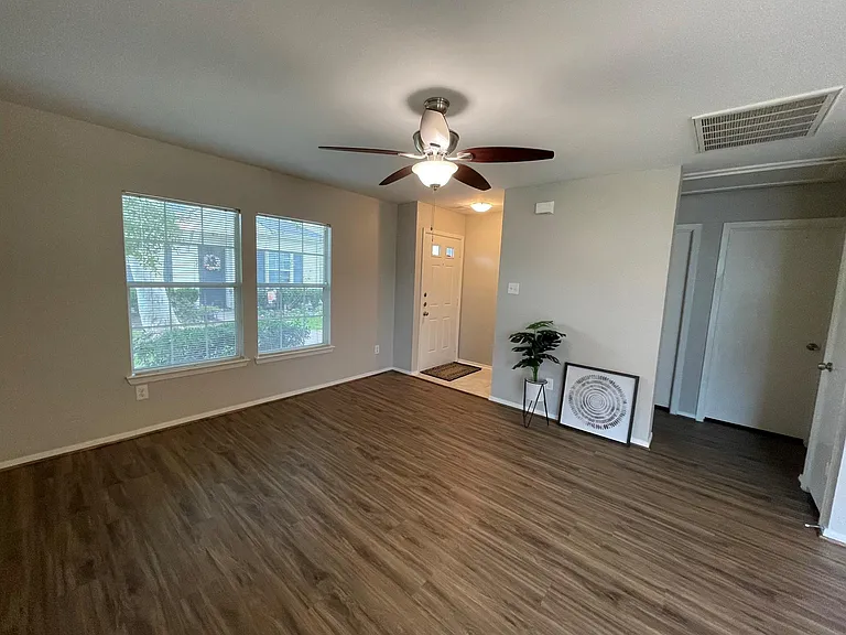 1603 Nichole Woods Dr — Photo 6