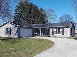 914 E Stewart Dr, Rensselaer, IN 47978