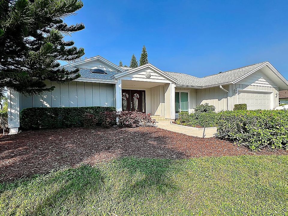 414 Forest Hills Boulevard