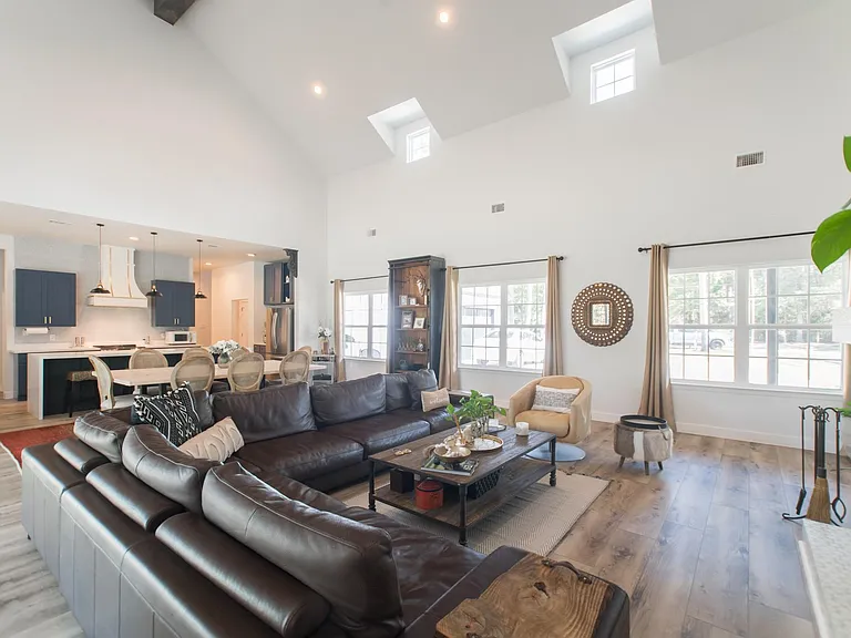 5 W Forest Ct — Photo 9