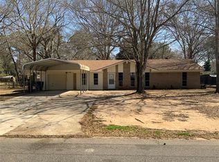 8905 Ferndale Ln, Shreveport, LA 71118