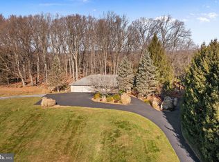 1051 Cadmus Rd, Pottstown, PA 19465