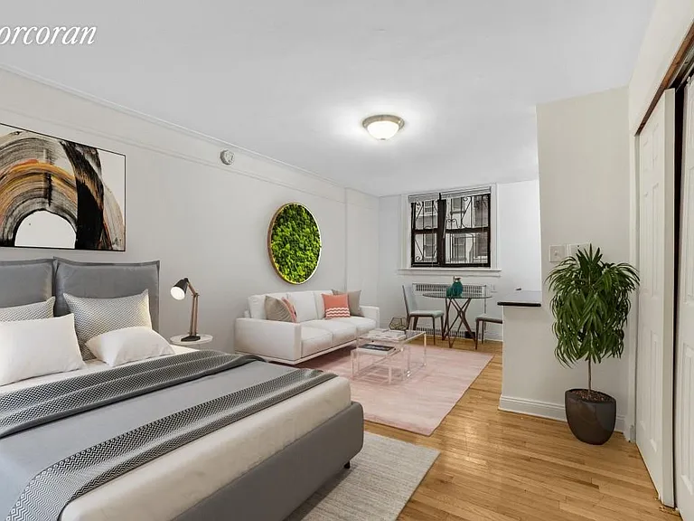 328 E 52nd St #1 — Photo 1