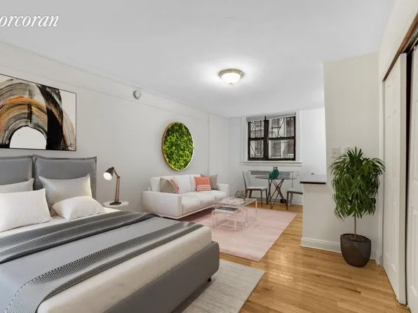 328 East 52nd Street image 1 of 3