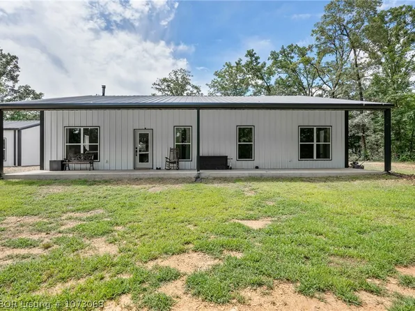 50 Shadow Oakes Ln, Paris, AR 72855