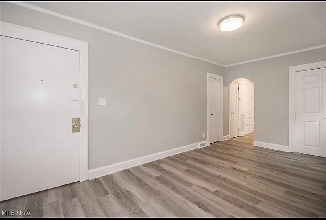 Studio, 600 sqft, $870 — Photo 2