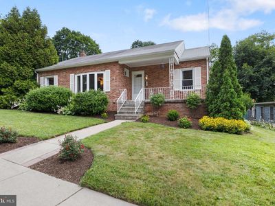 33 N Camp St, Windsor, PA, 17366