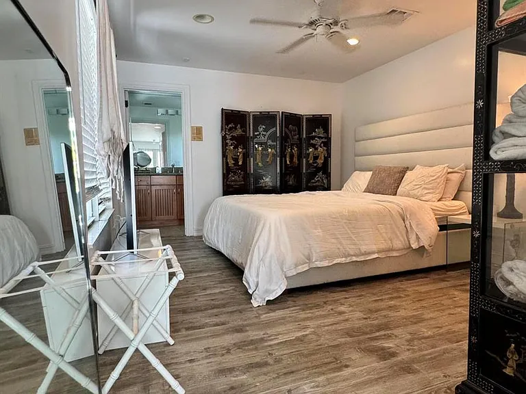 808 N Victoria Park Rd #0 — Photo 12