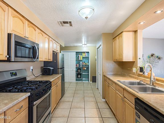 3rd image of 5169 E GOLDFINCH Circle
