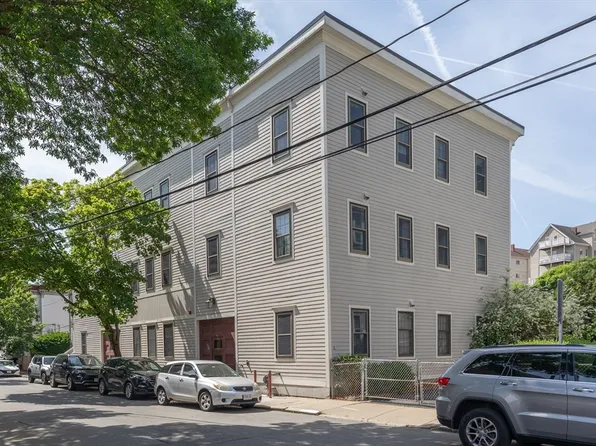 74 Gilman St APT 4, Somerville, MA 02145