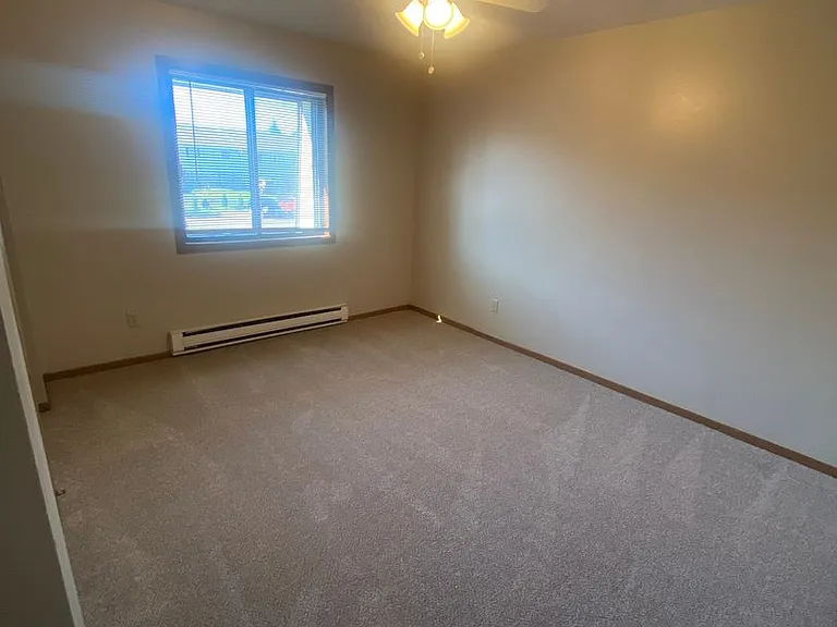 W201N16633 Hemlock St #3 — Photo 12