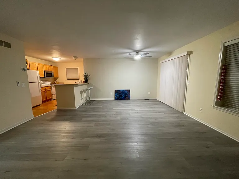 2806 Barclay Way — Photo 4