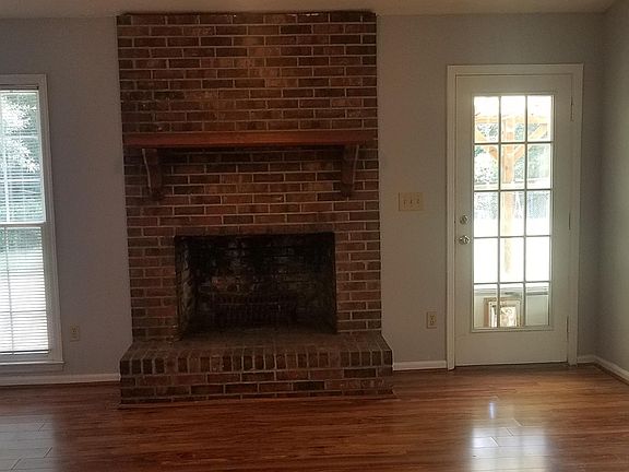 5th image of 1901 Lee Road 197