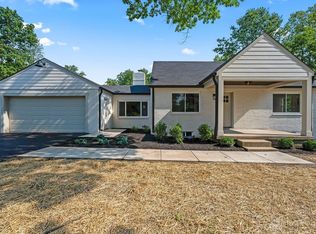 724 E Pekin Rd, Lebanon, OH 45036