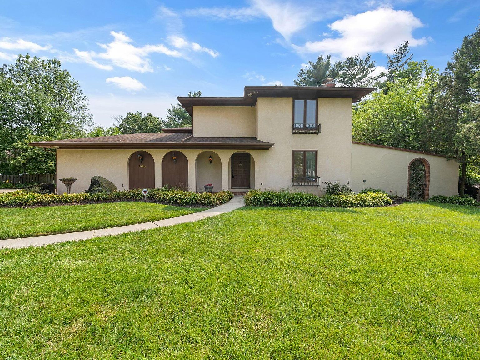 845 Strawberry Hill Rd W, Columbus, OH 43213 MLS 223023578 Zillow